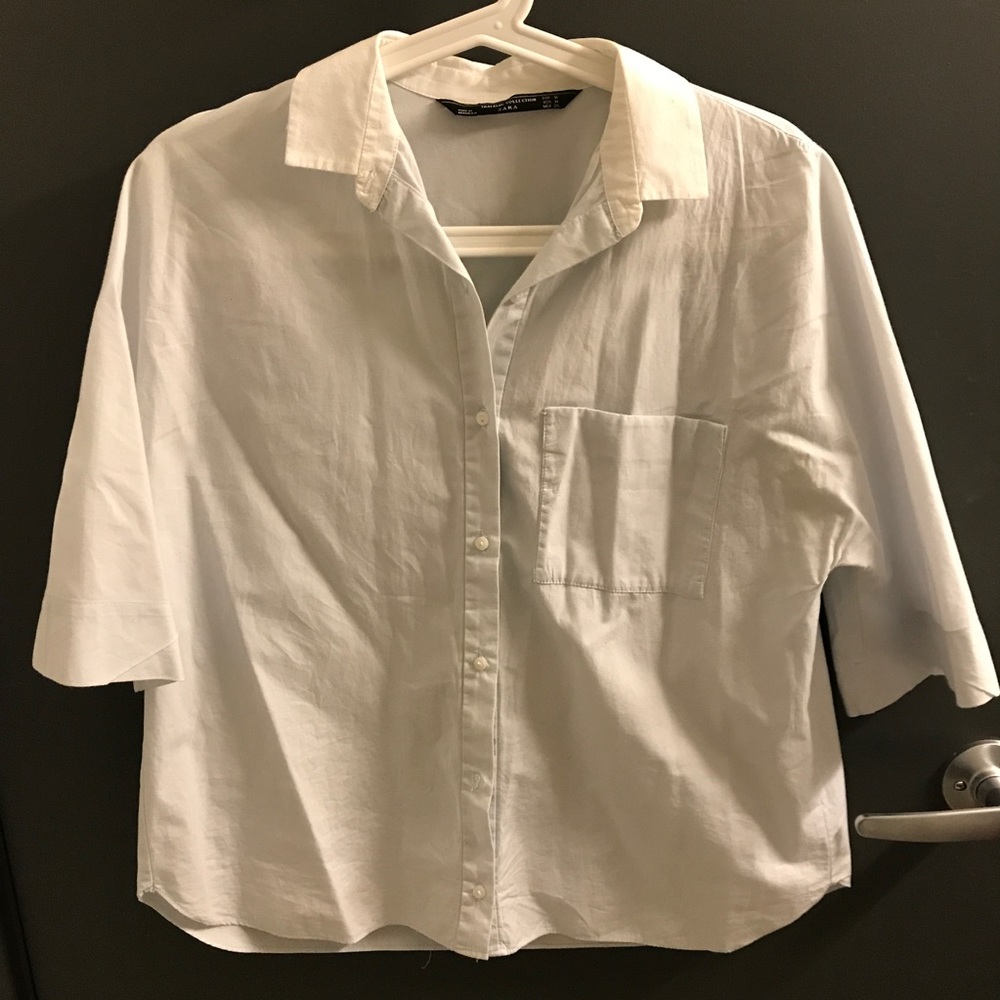 Light blue short sleeve button up shirt